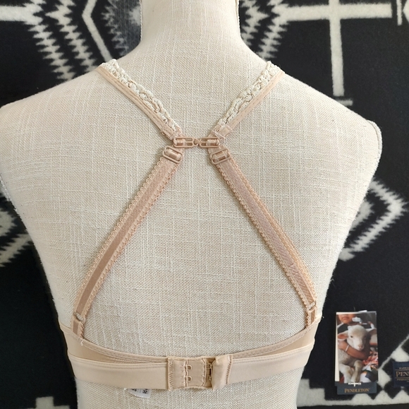 🥰 EUC Wacoal 852191 Embrace Lace Soft Cup Wireless Adjustable Bra, Sand, 32 (S) - Picture 12 of 13